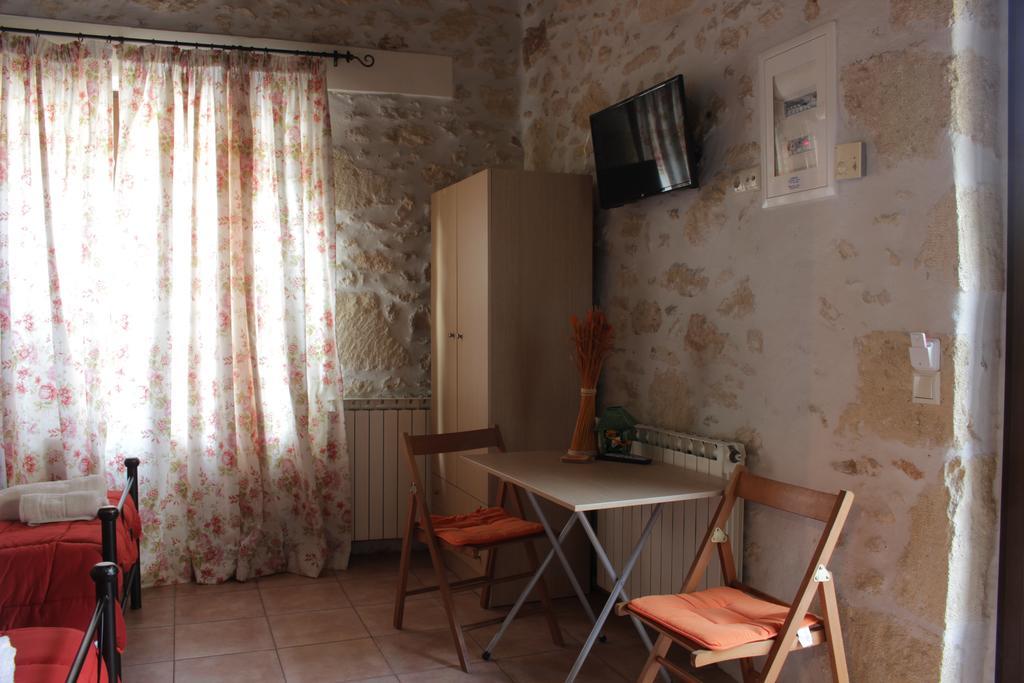 Artemisia Traditional Apartment *